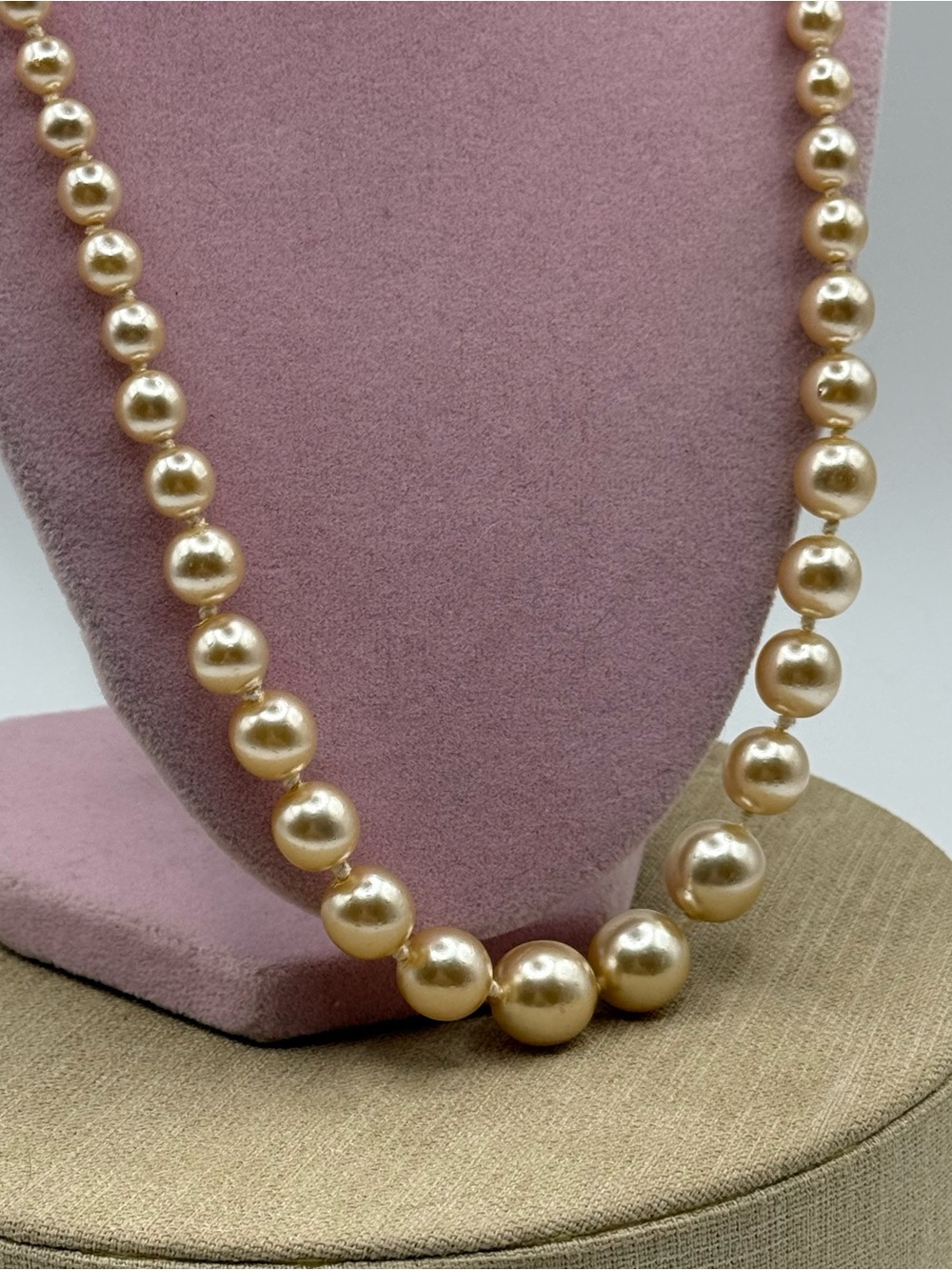 Classic golden Pearl Strand Necklace in Champagne - Picture 2 of 6